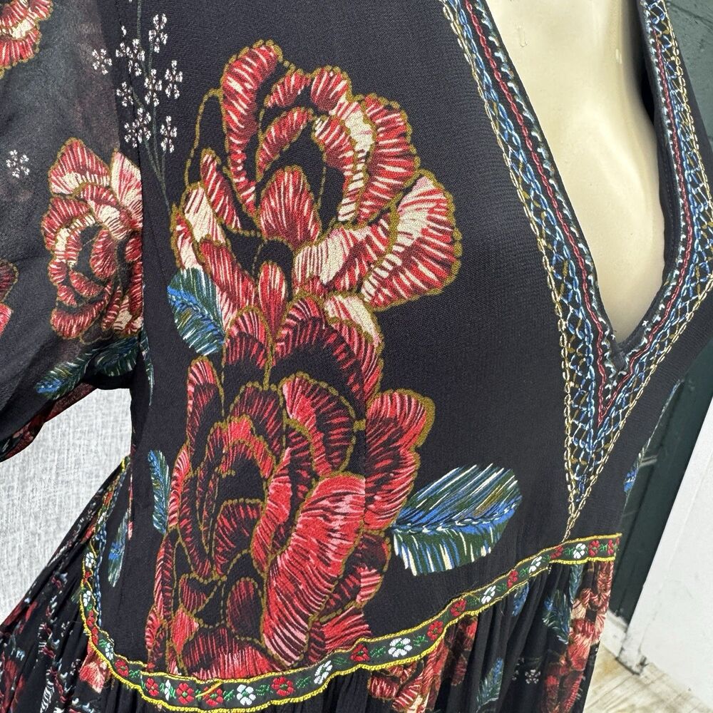 FARM Rio XL Black Floral Embroidered Print Deep V-Neck Smocked Boho Maxi Dress - Picture 6 of 11